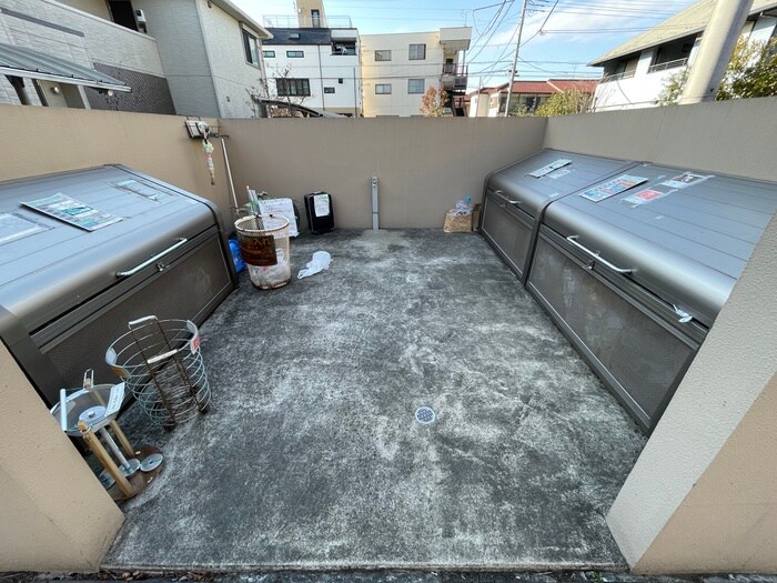 フィールドコートＡの物件外観写真