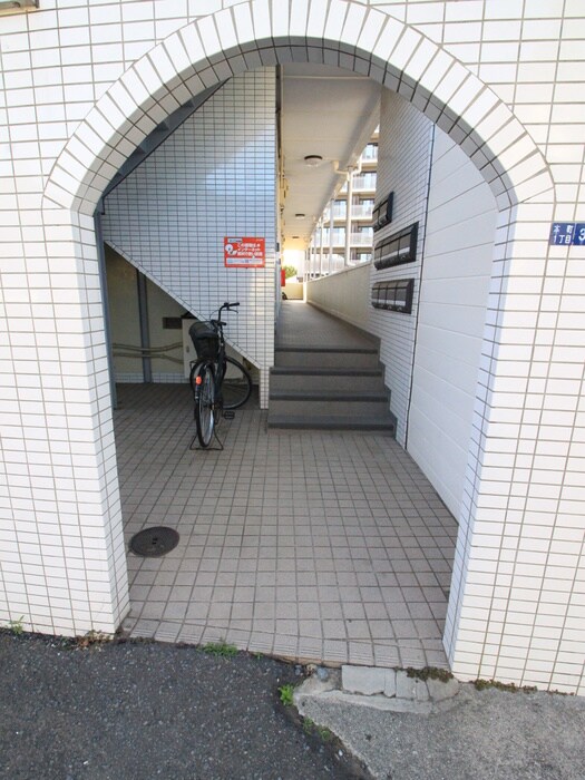 メゾンパール本町の物件外観写真