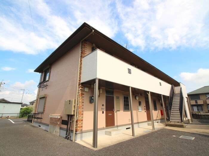 コンフォート的場の物件外観写真