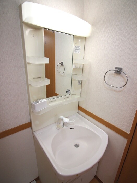 コンフォート的場の物件内観写真