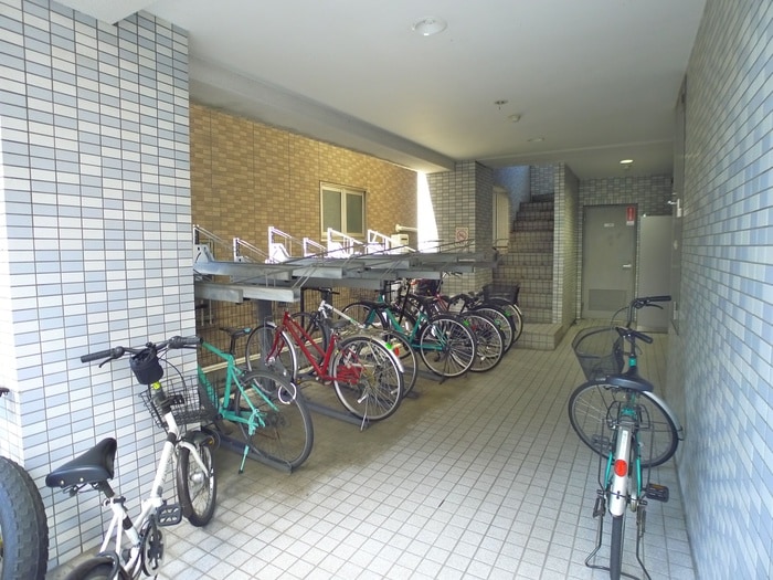 メゾン朋泉五反野の物件外観写真