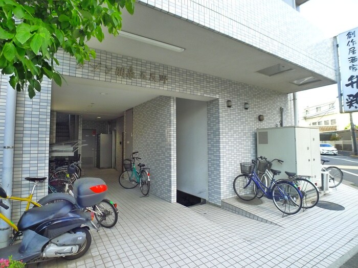 メゾン朋泉五反野の物件外観写真