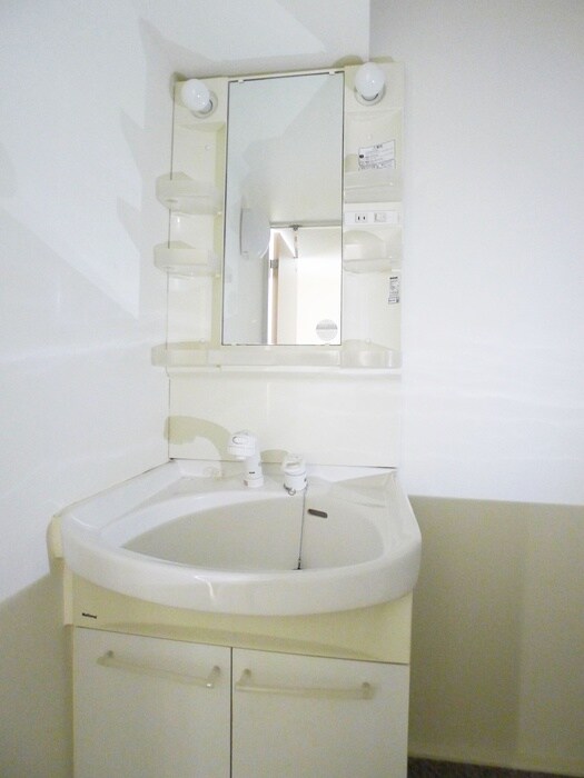 メゾン朋泉五反野の物件内観写真