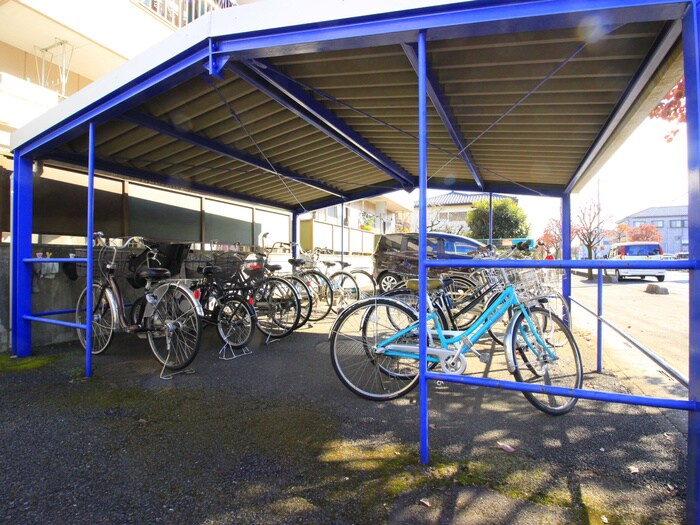 リバーパークマンションの物件外観写真