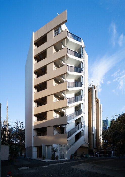 ウテナ西麻布の物件外観写真