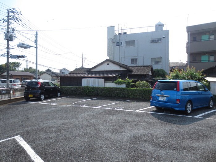 三陽マンションの物件外観写真