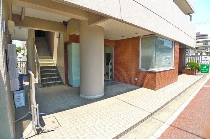 石井ビルの物件外観写真