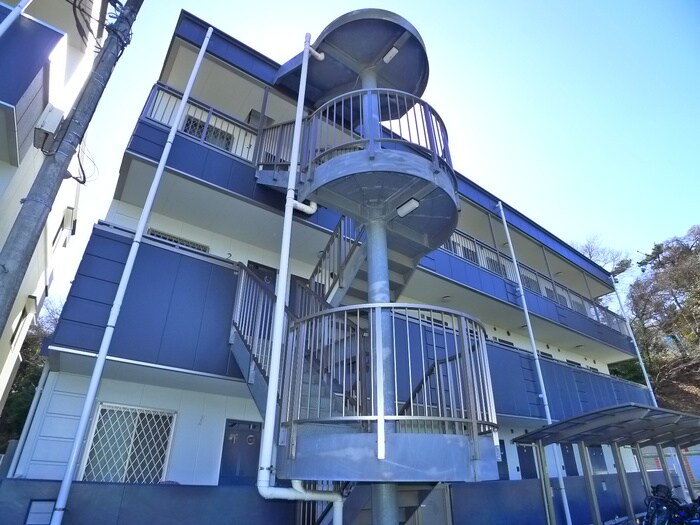 エステート習志野2号棟の物件外観写真