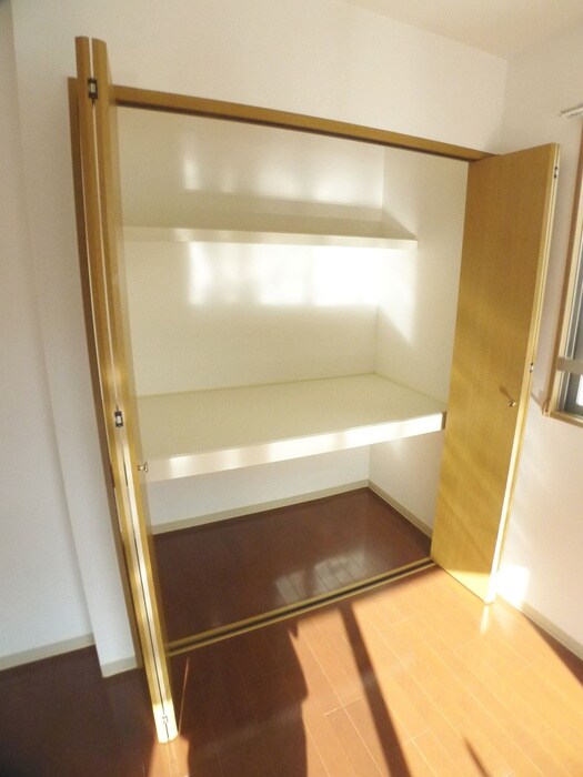 エステート習志野2号棟の物件内観写真