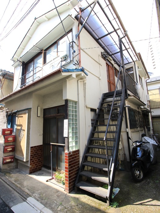 日高荘の物件外観写真