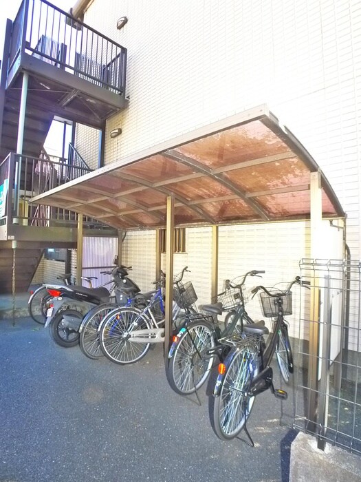 カーサビィオラの物件外観写真