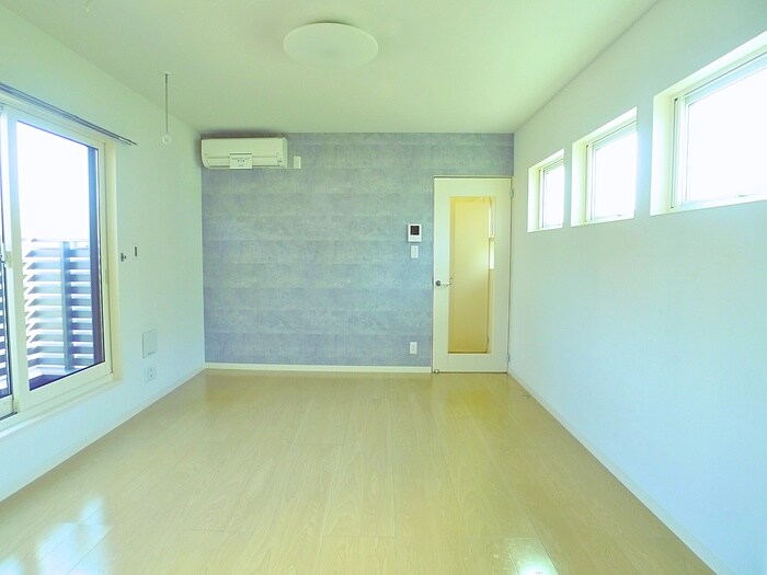 ロイヤルアーデンⅢの物件内観写真