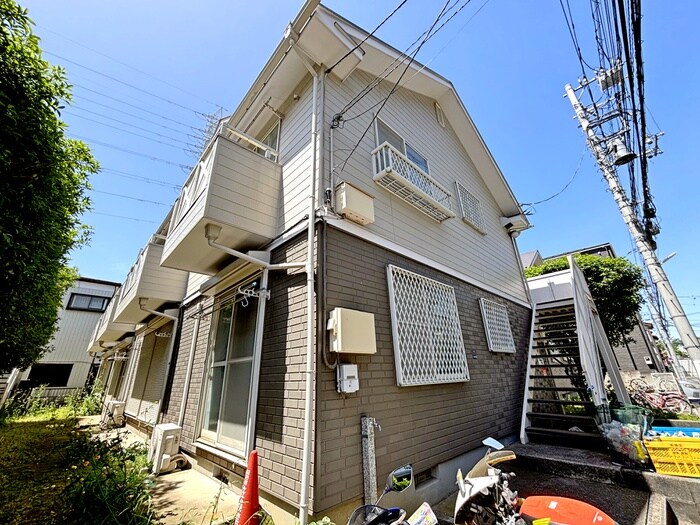 サマックス三園E棟の物件外観写真