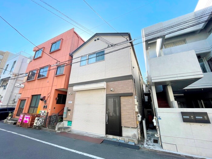 ハンプトンコートの物件外観写真