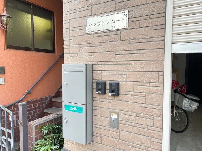 ハンプトンコートの物件外観写真