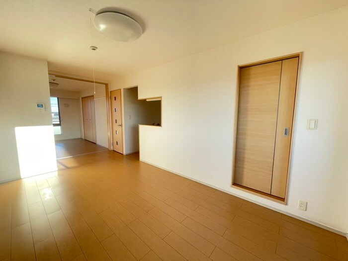 ランドロ－ドＵ　Ｅ棟の物件内観写真