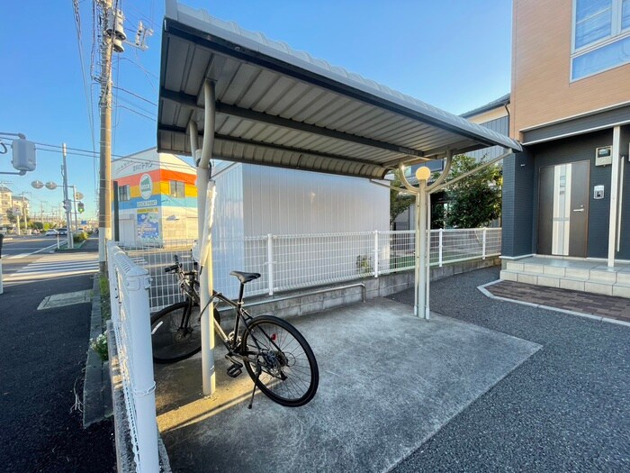 ランドロ－ドＵ　Ｅ棟の物件外観写真