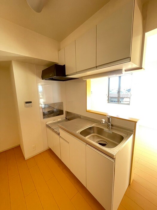 ランドロ－ドＵ　Ｅ棟の物件内観写真