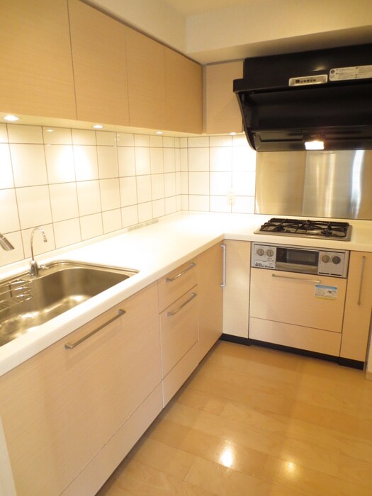 ドゥーエ日本橋の物件内観写真