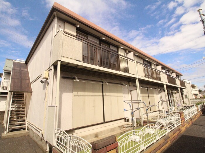 西大泉壱番館の物件外観写真