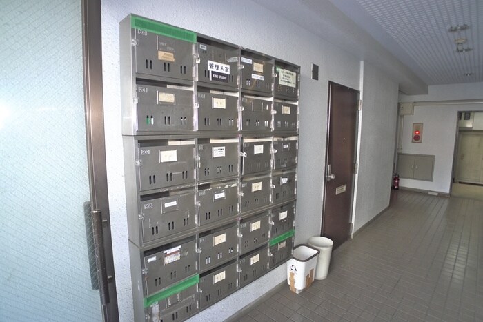 セントラーレ十二番館の物件外観写真