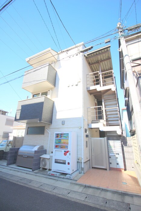 プリムス大宮の物件外観写真