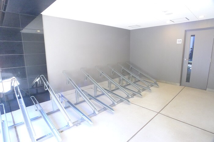 プレサンス・ジェネ浅草ＷＥＳＴの物件外観写真