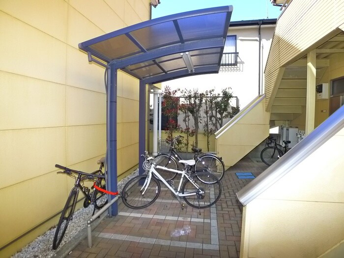 アーバングレース弐番館の物件外観写真