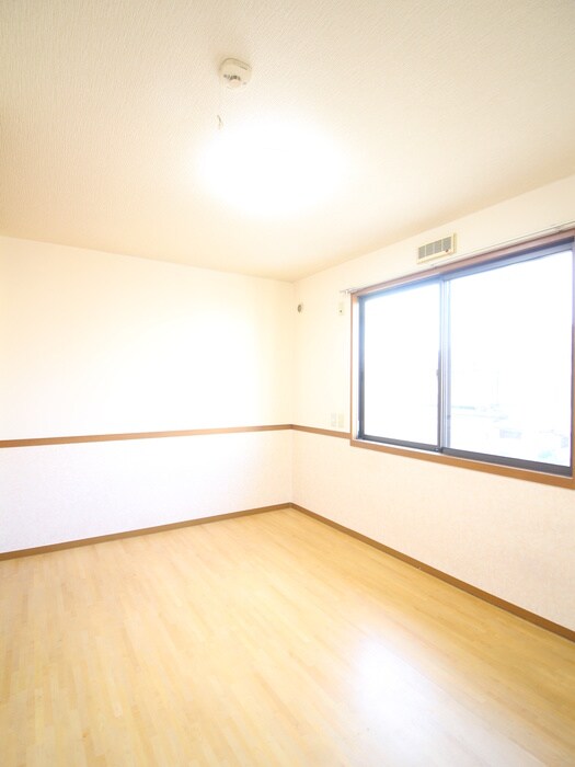 コンフォート大宮Bの物件内観写真