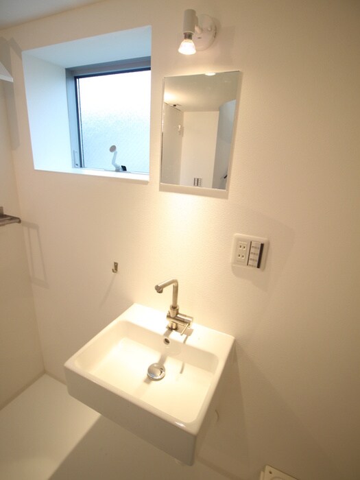 カンラ梅島の物件内観写真