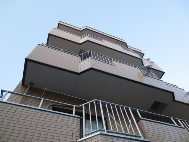 スタンツァ・メグミの物件外観写真