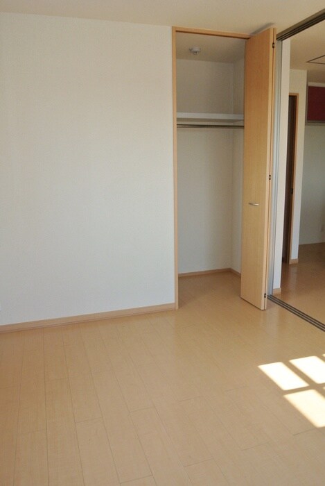 ヴェルドミ－ルⅡの物件内観写真