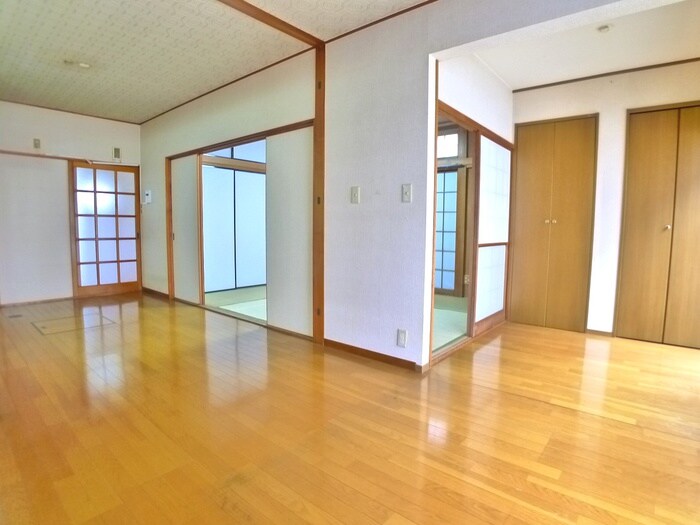 鴻巣市宮前戸建の物件内観写真