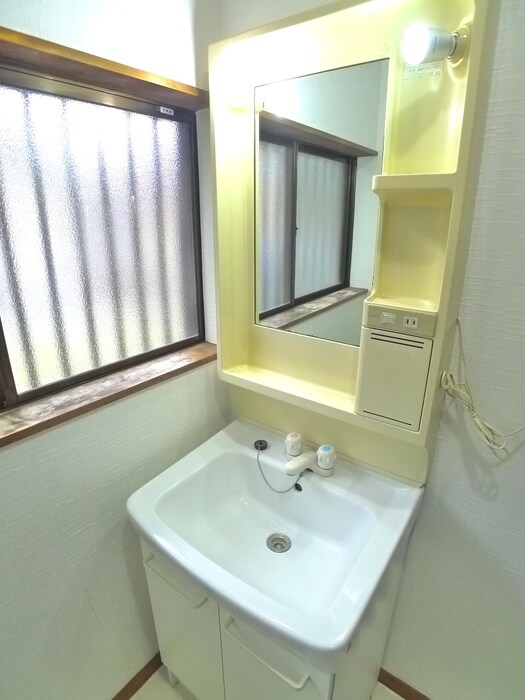 鴻巣市宮前戸建の物件内観写真