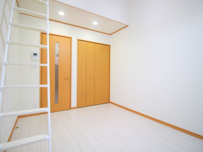 アーバングレース参番館の物件内観写真