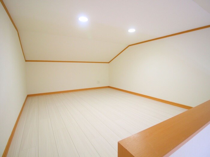 アーバングレース参番館の物件内観写真