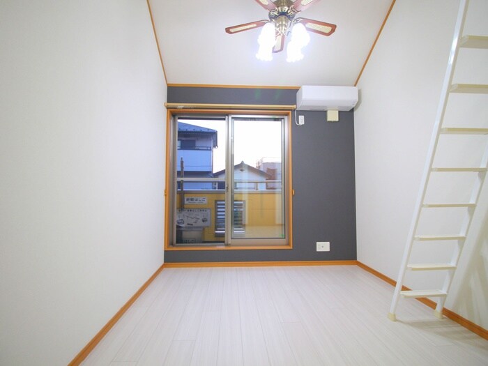 アーバングレース参番館の物件内観写真