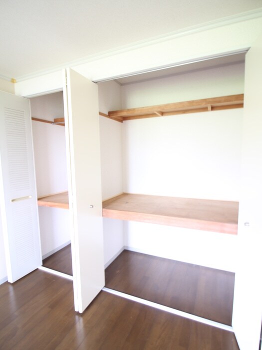 アベニュ－白鳥Ａの物件内観写真