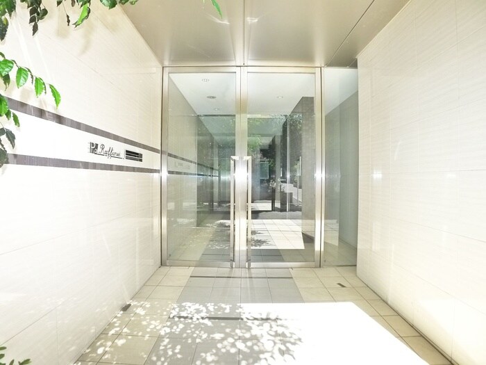 Ｒａｆｆｉｎｅｔの物件外観写真