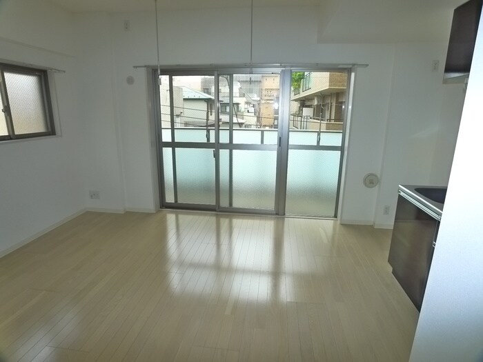 Ｒａｆｆｉｎｅｔの物件内観写真