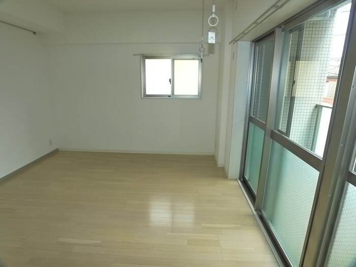 Ｒａｆｆｉｎｅｔの物件内観写真