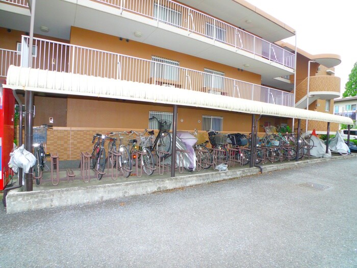 キングホームズ2番館　A号棟の物件外観写真