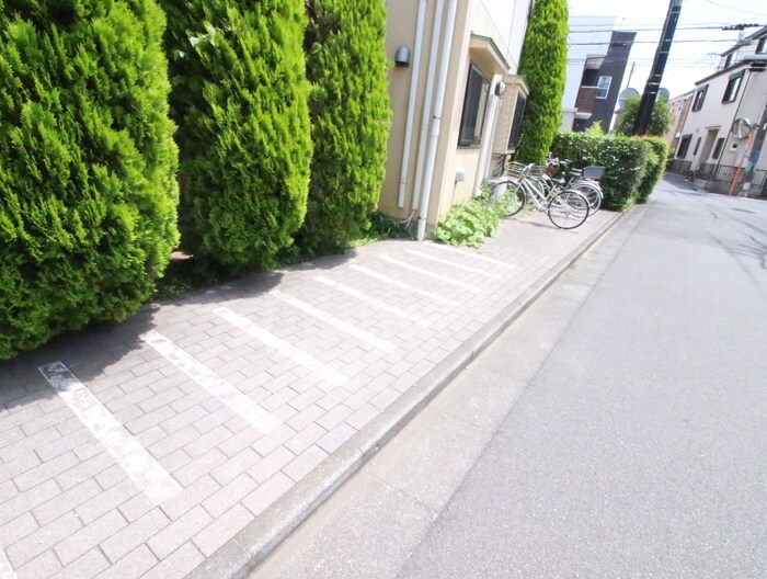 テラス上布田の物件外観写真