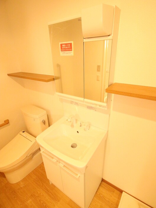 テラス上布田の物件内観写真