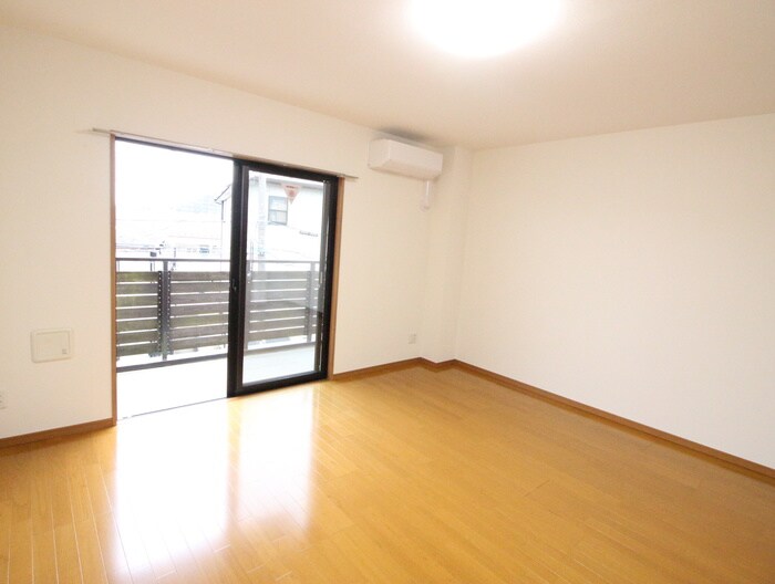 テラス上布田の物件内観写真