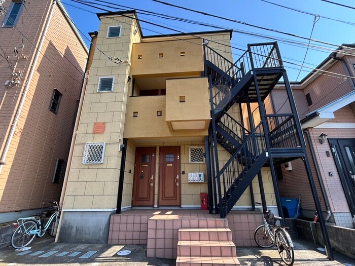 グリーンゲーブルスの物件外観写真