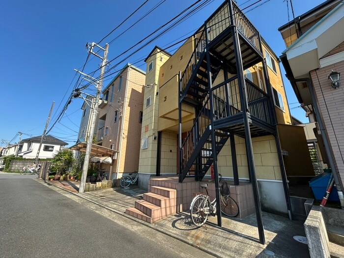 グリーンゲーブルスの物件外観写真