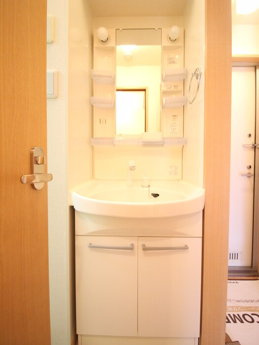 ＧＥＭＩＮＩ　ＯＮＮＡの物件内観写真