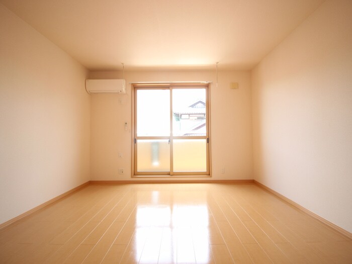 ＧＥＭＩＮＩ　ＯＮＮＡの物件内観写真