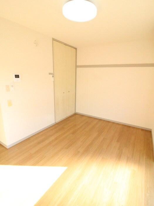 メゾンラフォーレの物件内観写真